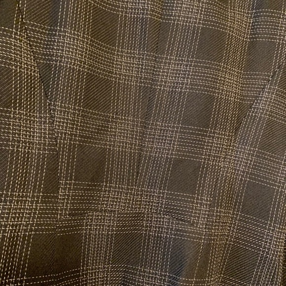 ‘Tahari’ Plaid Jacket - Picture 5 of 5